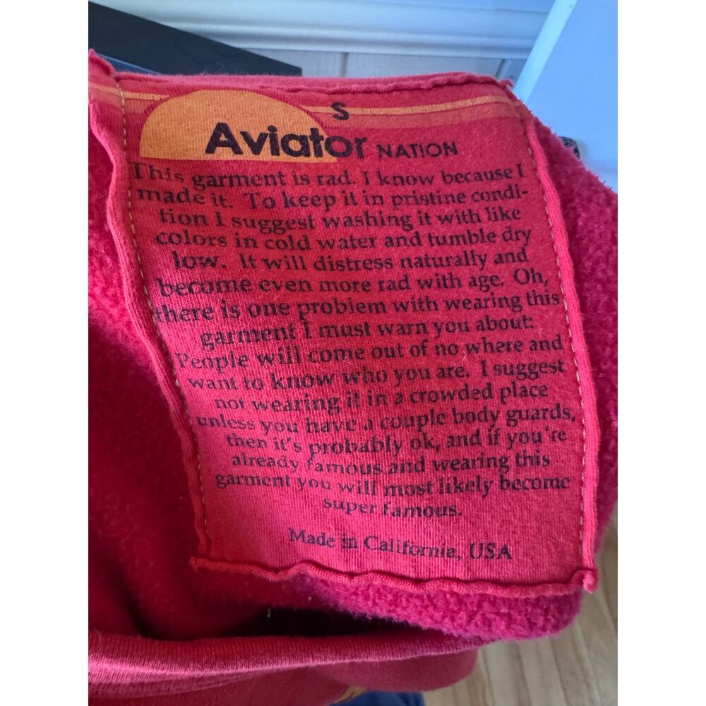 Aviator Nation Red Rainbow Sleeve Smiley Face Crewneck Sweatshirt Size Small - Picture 3 of 10